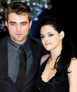 Kristen Stewart and Robert Pattinson(aka Bella Swan and Edward Cullen)