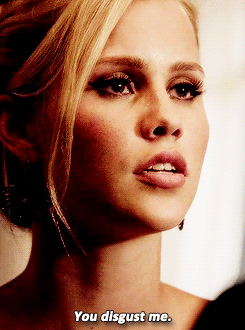  Rebekah Mikaelson » 1.03 “Tangled Up in Blue”