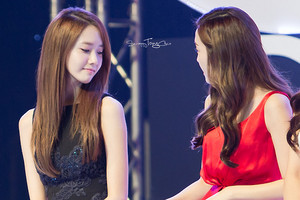  Jessica and Yoona 'GiRL de Provence' Thank bạn Party