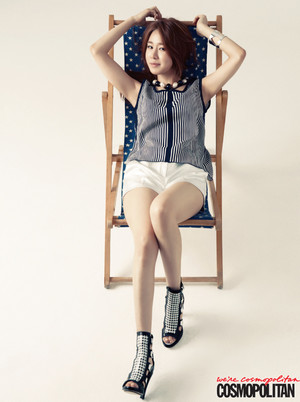 Yoo In Na for Cosmopolitan Magazine May Issue
