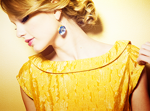  my fave taylor yellow pic
