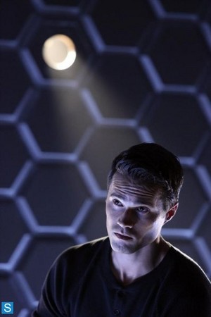  Agents of S.H.I.E.L.D - Episode 1.08 - The Well - Promo Pics