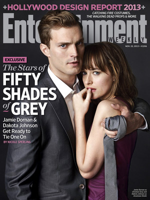 Jamie&Dakota on the cover of Entertainment Weekly