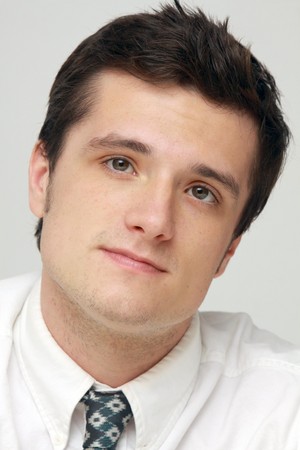  Josh Hutcherson at the Catching fuego press conference 11-8-13