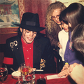 Michael with Some Fans - michael-jackson photo