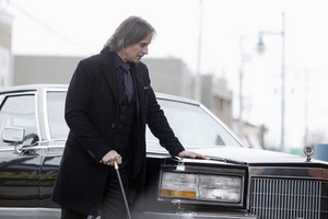  Mr. Gold- 2x21- 초 별, 스타 to the Right
