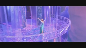  La Reine des Neiges musique video screencaps