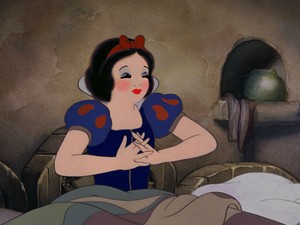  Snow White's Holiday look (HOLIDAY EDITION)