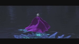  La Reine des Neiges musique video screencaps