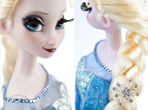  Elsa LE Дисней Store doll