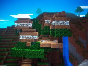 Minecraft tree house front 