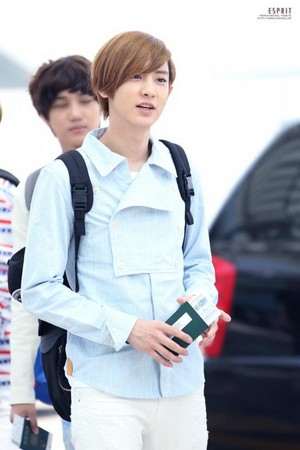  [120621] Chanyeol at airport