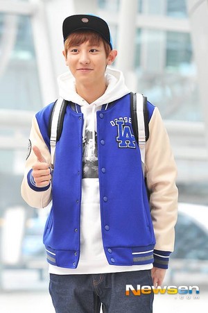  [131029] Chanyeol @ Incheon Airport Law of the Jungle Recording