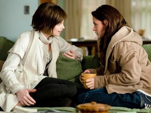  Bella and Alice New Moon