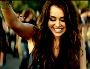  Miley Cyrus <33333333