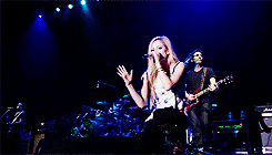  Avril Lavigne Live