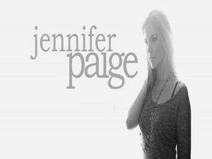 Jennifer Paige