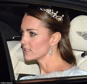  Kate wears glittering tiara