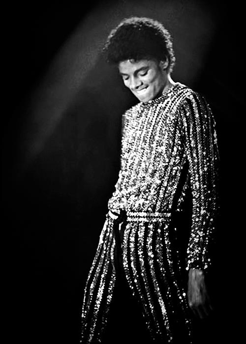 Michael-Jackson-image-michael-jackson-36209408-500-700.jpg