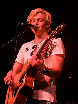  Ross (R5) Performing