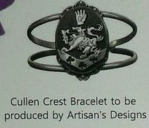 Esme's Cullen Crest Bracelet