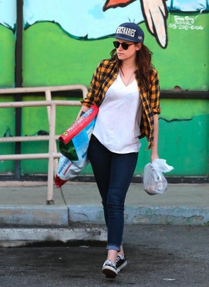  Kristen shopping with 老友记 in LA