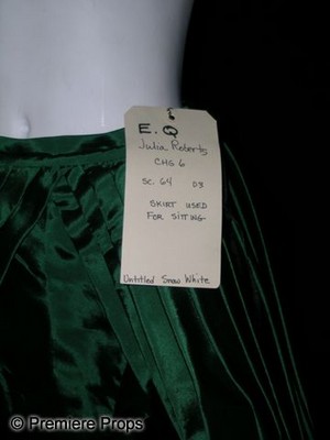  Julia Roberts Green dress