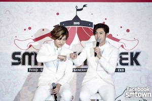  TVXQ at 'SMTOWN WEEK' concert