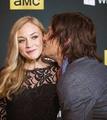 Beth (Emily Kinney) / Daryl (Norman Reedus) Quick Kiss <3 - the-walking-dead photo