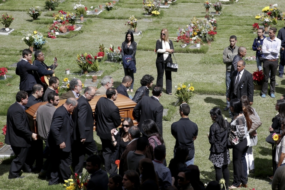 Former Venezuelan Beauty Queen Monica Spear s Funeral celebrities who died young 36432352 1000 667