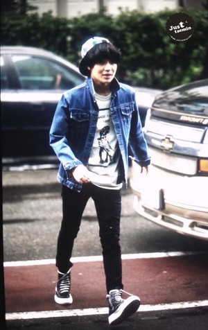 140120 Taemin on the way to record KBS Immortal Song 2 