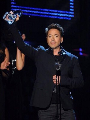  Robert at The 40th Annual People's Choice Awards