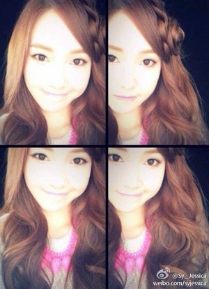  Jessica Weibo Update : "smile[可爱]"