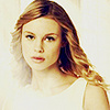 Lucy Fry icon