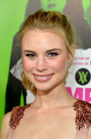  Lucy Fry at Vampire Academy premiere