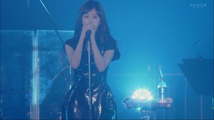       Maeda Atsuko’s performance of Seventh Code from Countdown Japan