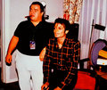 MJ with Frank Dileo - michael-jackson photo