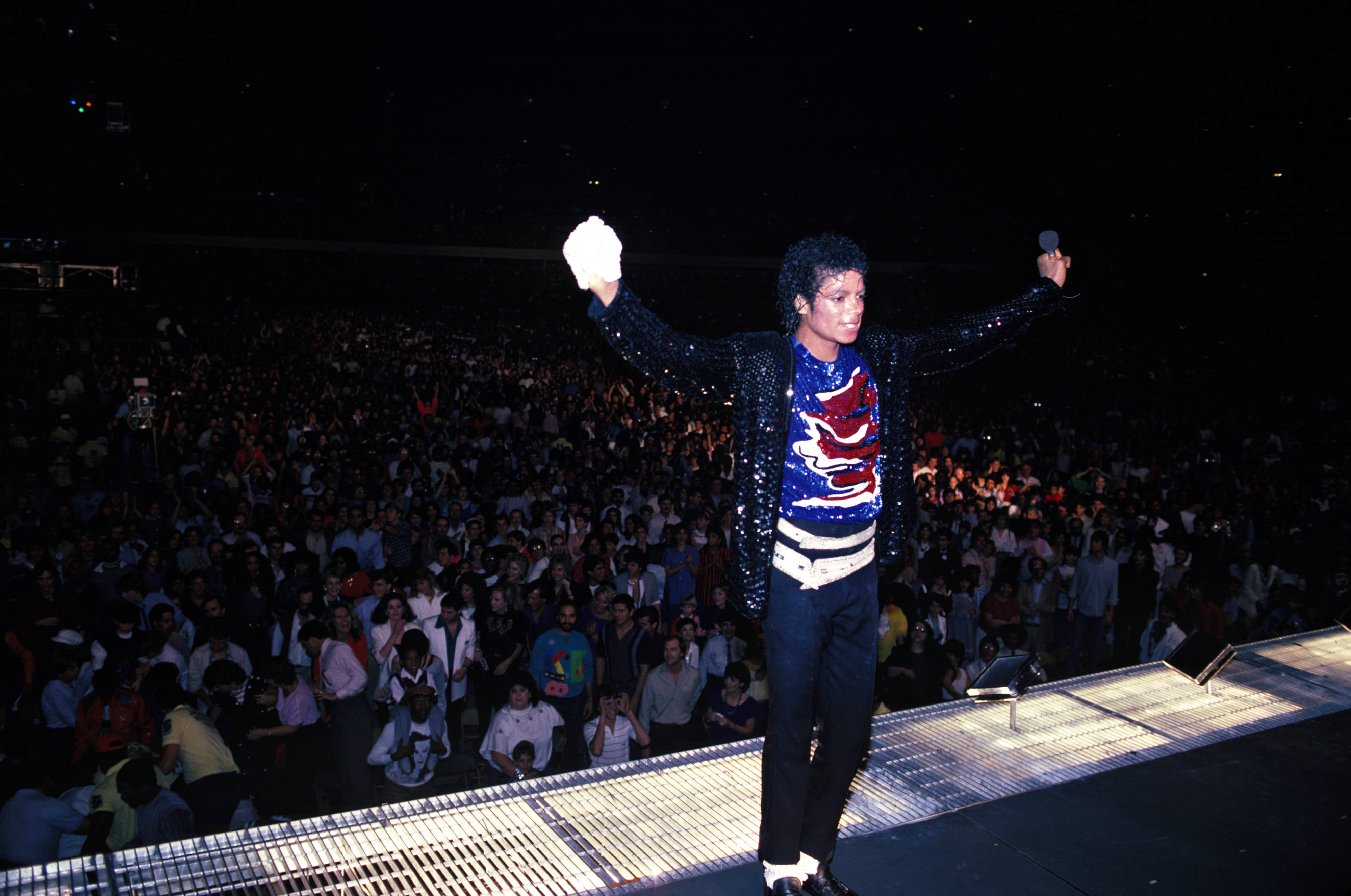 Michael Jackson Photo: Victory Tour HQ pics.