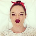 Rose McGowan's funny face - once-upon-a-time photo