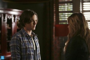  1x10 - "My Haunted Heart" Promotional фото