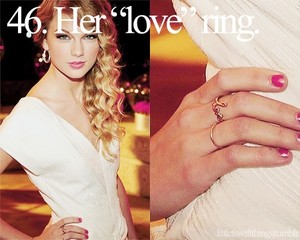 Taylor Swift wearing RING <3
