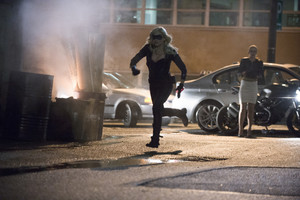 Arrow: Official Images From “Time Of Death”