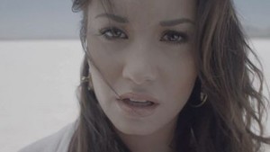  Demi Lovato - سکائی سکریپر, بلند ترین عمارات - موسیقی Video Screencaps