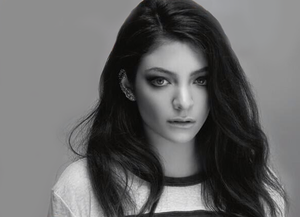  Lorde Black and White