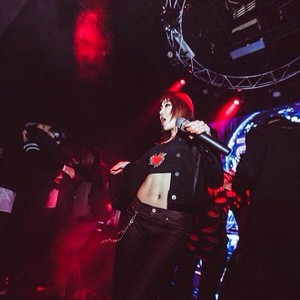  Minzy's Instagram Update: " At the after party!" (140305)