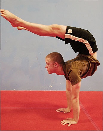 Male Contortionist Pics 87