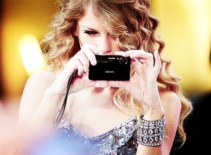  Taylor Amazing Swift!~