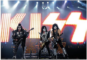 Kiss ~Monster Tour