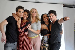 Kat Graham and TVD cast
