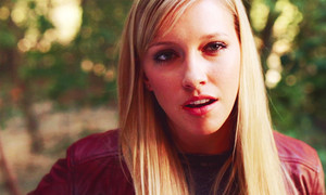 the blonde actress Katie Cassidy who plays Ruby